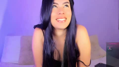 Lola online show from January 25, 9:35 pm