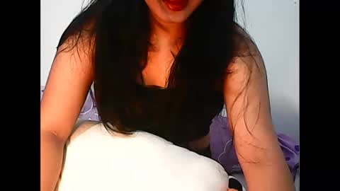 Snapshot of lil_sweetgirl4u chatting on February 1, 7:02 pm lil_sweetgirl4u online show from February 1, 7:02 pm