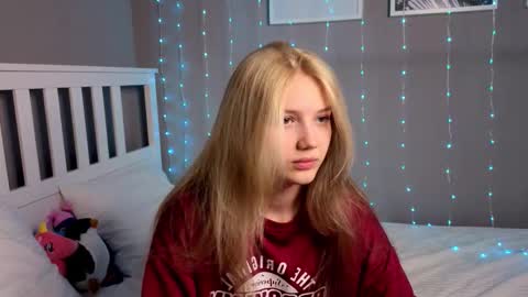 Emma online show from December 15, 10:53 am