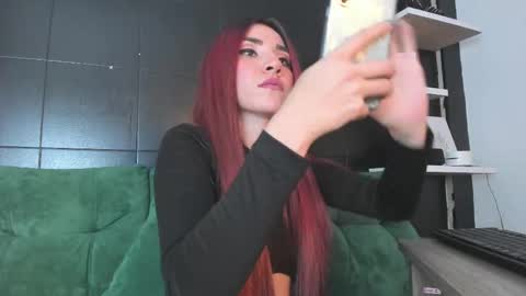 Lila online show from September 27, 5:25 am