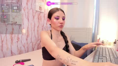 Lila online show from February 7, 8:53 pm