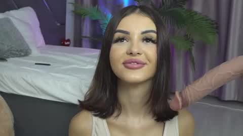 Lila The Hottie online show from October 2, 5:01 am