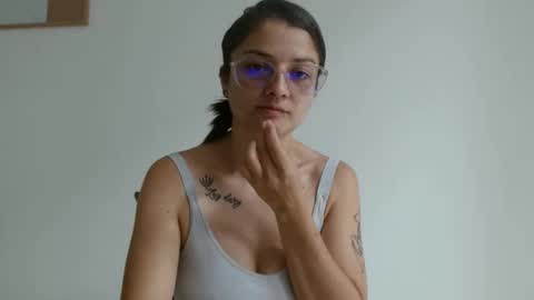 Valeri Villalobos  IG villa lobosvaleri online show from May 2, 4:54 pm