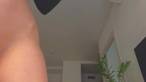 lili__roze_ online show from March 14, 5:19 am