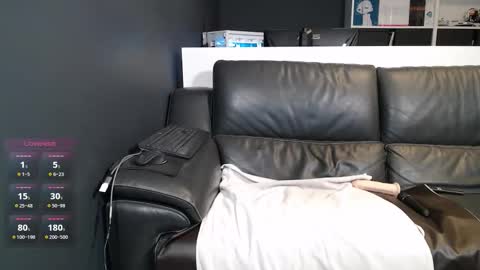 Lili Bertine online show from October 30, 4:19 pm