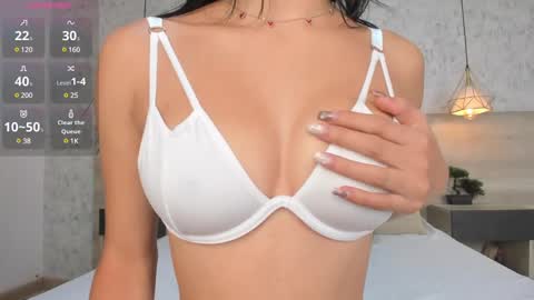 lili online show from March 6, 12:30 pm