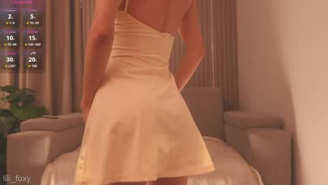 lili online show from May 3, 8:12 pm