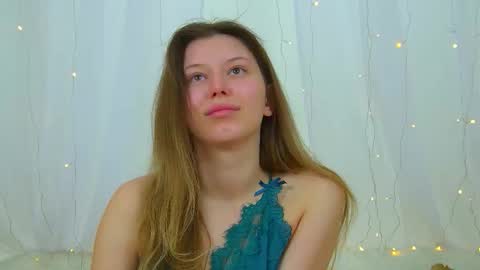 Mia online show from February 26, 6:45 am