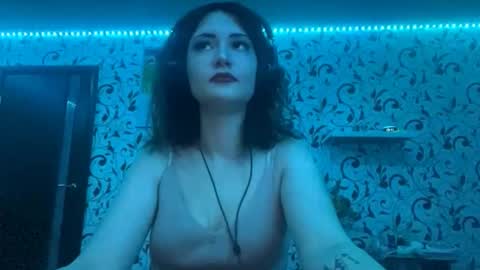 Lili online show from December 15, 2:11 pm