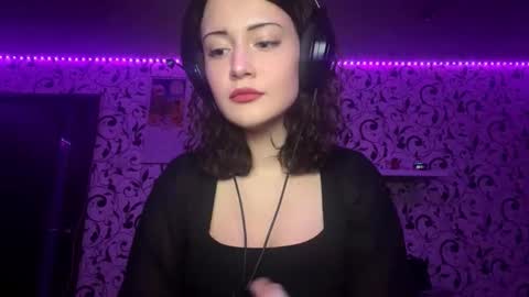 Lili online show from November 9, 5:31 pm