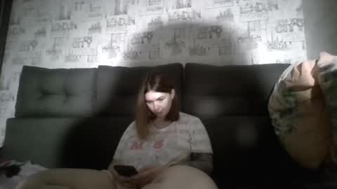 liliawoolf online show from October 22, 5:40 pm