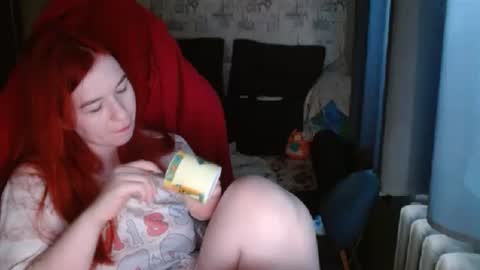 liliawoolf online show from March 6, 5:24 am