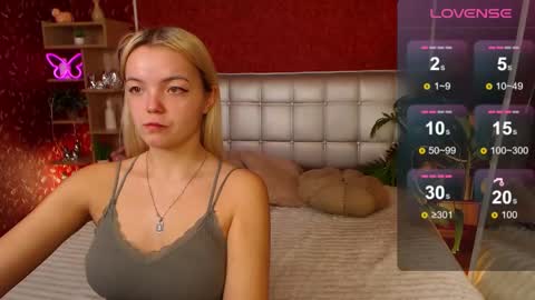 Lilie online show from March 5, 7:50 pm