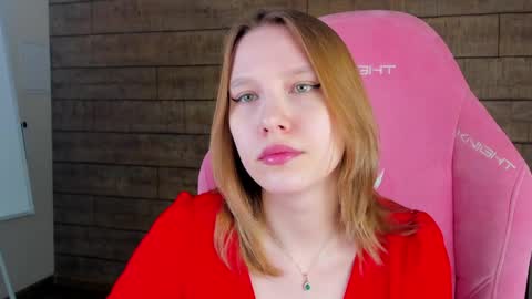 LiliLinn online show from March 28, 8:36 am