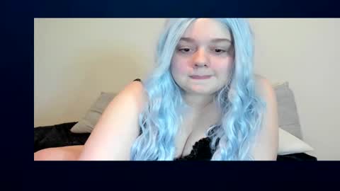 Lili Marie online show from October 25, 5:15 am