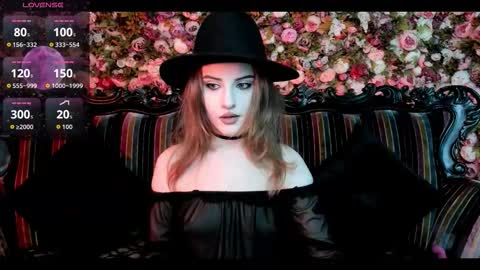 lilit_el_ online show from November 23, 1:24 pm