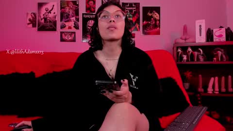 Snapshot of lilith_deveraux_ chatting on October 22, 3:39 pm MISTRESS LILITH online show from October 22, 3:39 pm