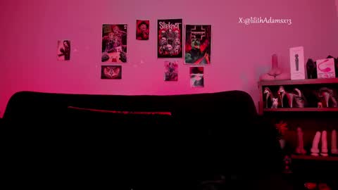 Snapshot of lilith_deveraux_ chatting on October 24, 2:46 pm MISTRESS LILITH online show from October 24, 2:46 pm