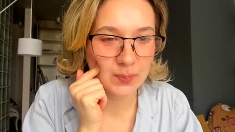 lilith online show from March 26, 12:07 pm