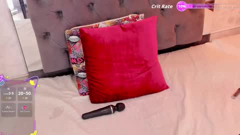 Snapshot of lilith_mesa chatting on October 22, 5:01 am Lilith online show from October 22, 5:01 am