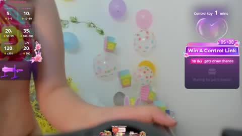 L I L I  online show from March 30, 11:04 pm