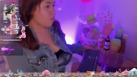 L I L I  online show from April 8, 7:16 pm