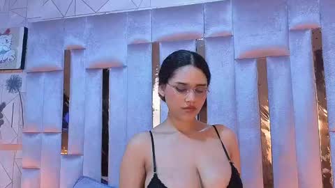    online show from April 18, 9:58 pm