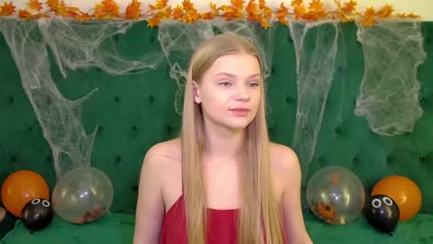 Snapshot of lilitrosen chatting on October 27, 6:46 pm lilitrosen online show from October 27, 6:46 pm