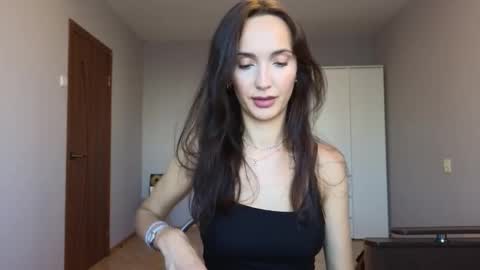 Lillian online show from September 23, 11:52 am