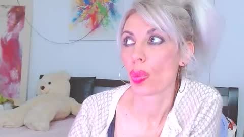 Lara online show from December 23, 4:38 am