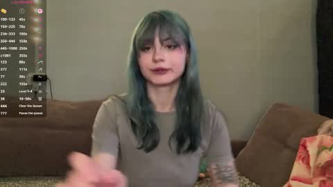 Amelia online show from April 10, 2:01 pm