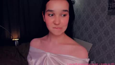 Celina Lillie online show from December 21, 11:08 pm