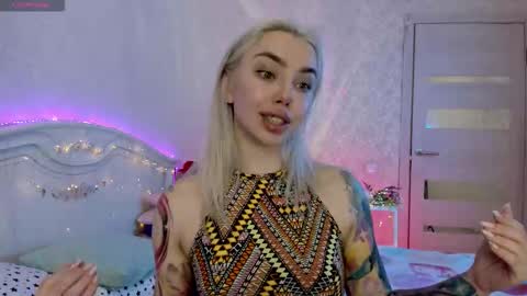 LilliMoore online show from October 27, 12:17 am