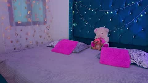 Lilly Peach online show from October 29, 4:50 am