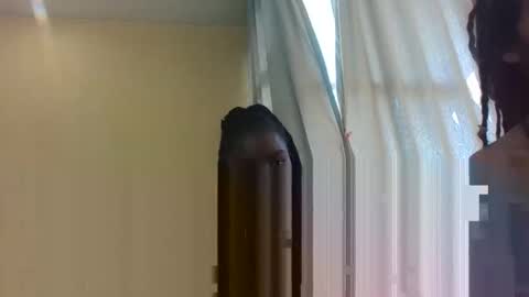 lillylee112 online show from May 7, 9:02 am