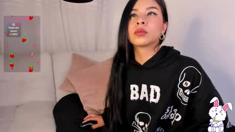 lillypinky1 online show from April 9, 6:19 am