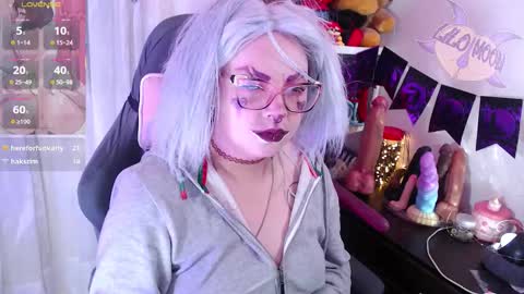 Snapshot of lilomoon69 chatting on October 23, 3:29 pm Lilo online show from October 23, 3:29 pm