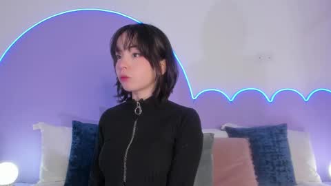 Lilou online show from March 8, 11:56 am