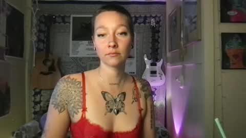 Lilpeachykeenn online show from January 11, 9:57 pm
