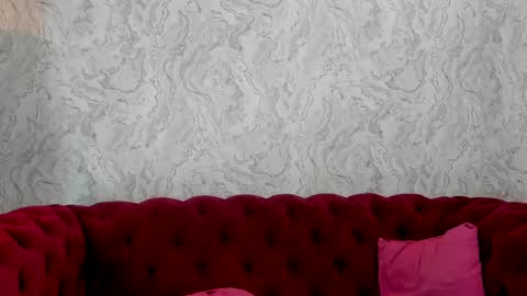 Snapshot of lilu_kayden chatting on February 13, 5:01 pm Little slave Kayden online show from February 13, 5:01 pm