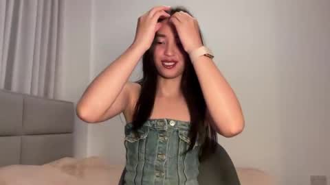 Lily online show from April 29, 6:35 pm
