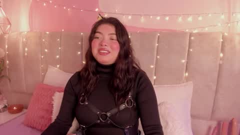 lily_cherry0 online show from November 28, 10:57 pm