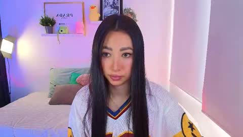 just lily online show from September 24, 8:19 pm
