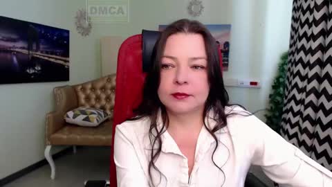 Lily online show from May 11, 6:26 am