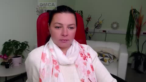 Lily online show from October 1, 8:30 am