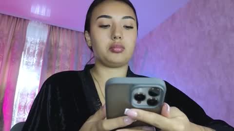 Lily online show from December 23, 7:34 am