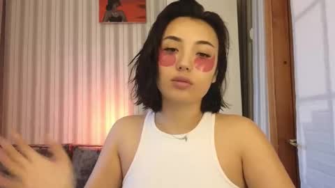 Lily online show from September 25, 6:01 am