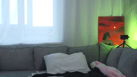 Lily online show from February 5, 11:02 am