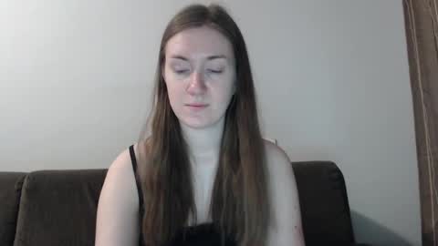 lily_love_x online show from March 12, 4:41 am