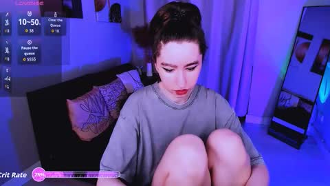 LILY online show from March 8, 1:59 pm